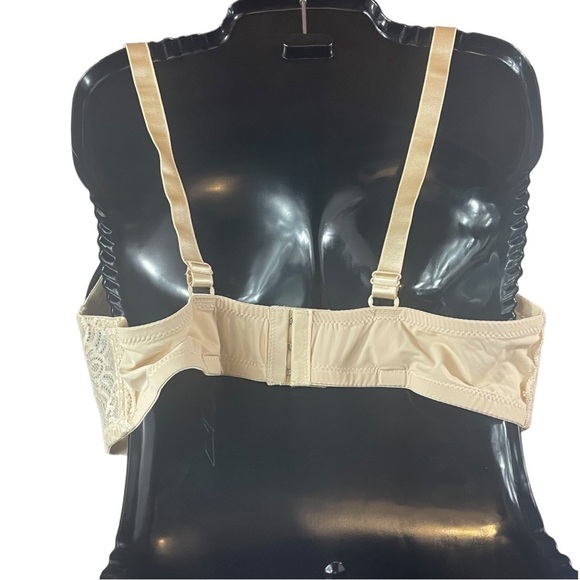 VADALALA Beige Lace Detail Underwire Padded Bra. - Picture 6 of 10